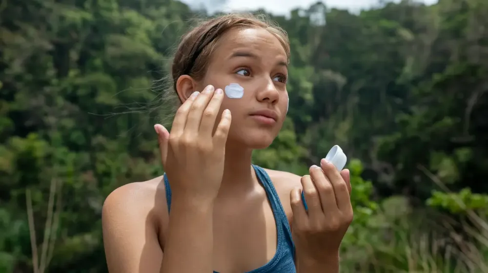 Choosing the Right Sunscreen: Your Skin's New BFF